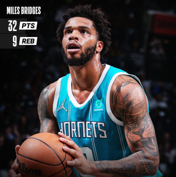 黑长裙出席 黑长裙出席