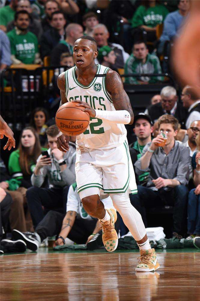 位优秀的中 位优秀的中