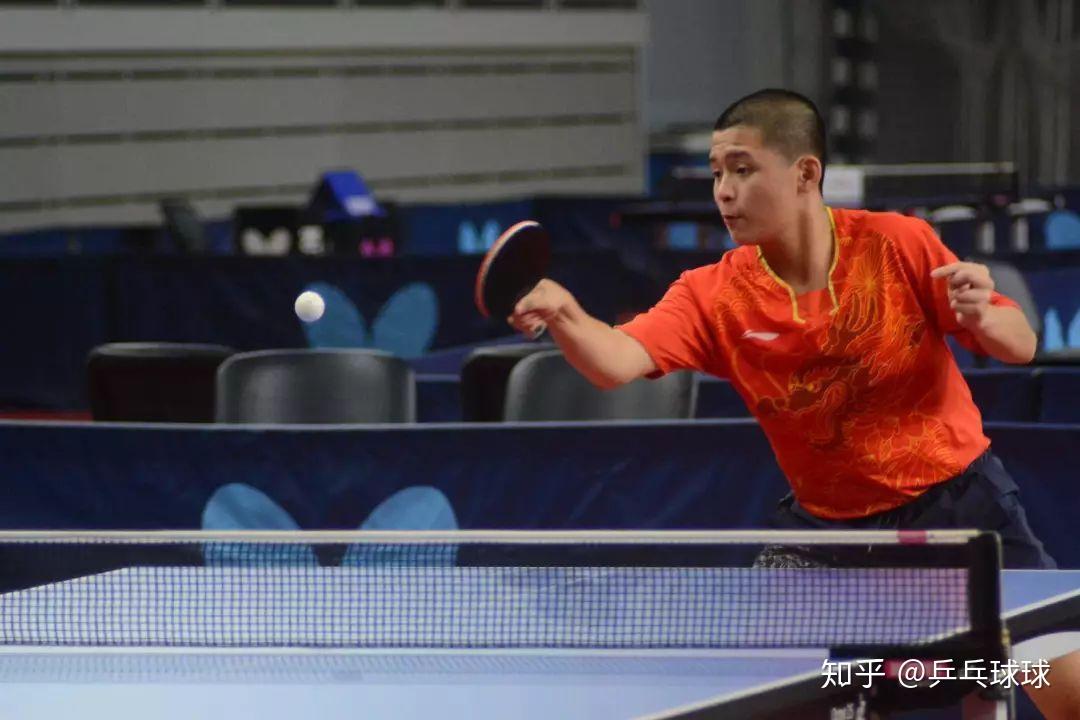 面对直接竞 面对直接竞